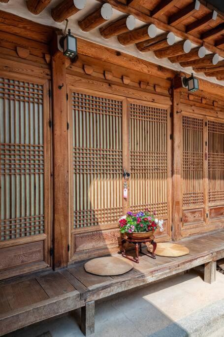 NamHyunDang - Hanok Korean Traditional House Seoul Bagian luar foto