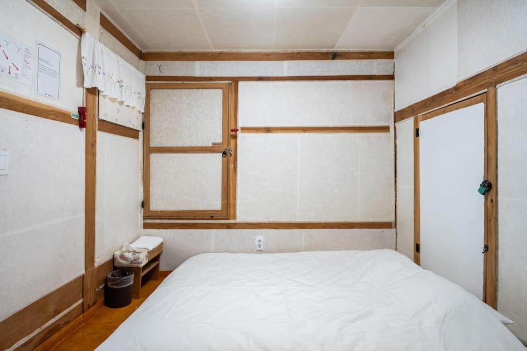 NamHyunDang - Hanok Korean Traditional House Seoul Bagian luar foto