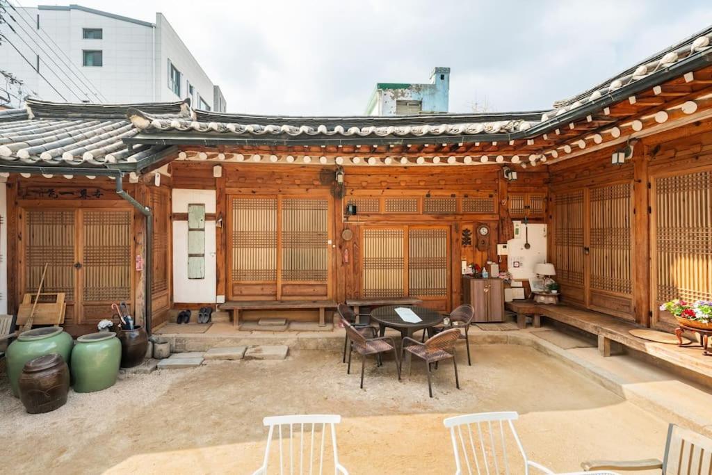 NamHyunDang - Hanok Korean Traditional House Seoul Bagian luar foto